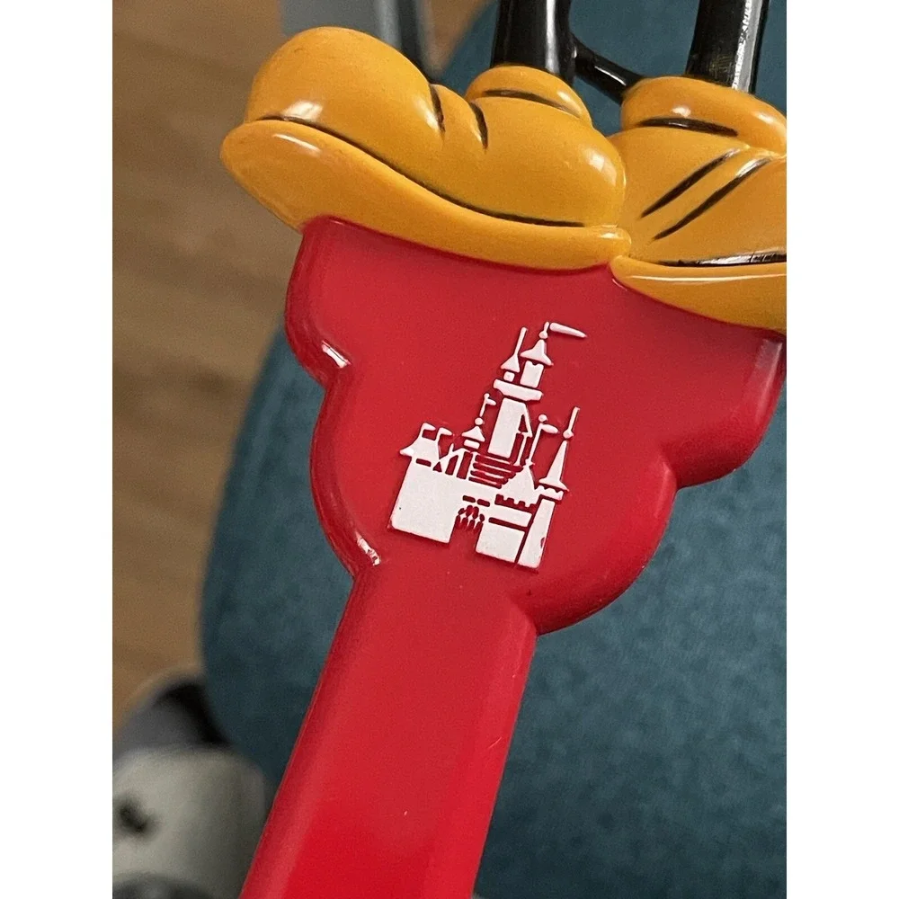 Vintage Walt Disney‎ World Mickey Mouse Back Scratcher Disney Red